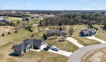 1442 30th St NW, Austin, MN 55912