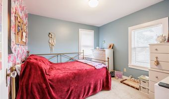 12 Clarendon St, Albion, NY 14411