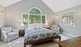 129 Loon Call Dr, Belgrade, ME 04917