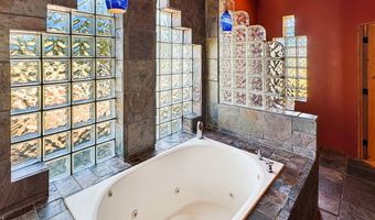 606 Weleka Ln, Carlsbad, NM 88220