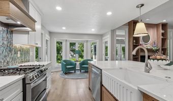 405 Plumwood Ct SW, Altoona, IA 50009