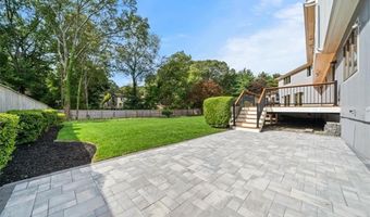 30 Dutchess Dr, Cranston, RI 02921
