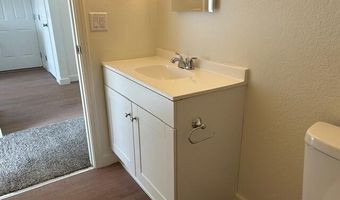 943 E Front St, Fallon, NV 89406