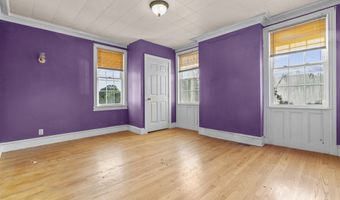 19 Elm St, Ansonia, CT 06401