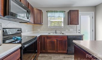 813 Yorkshire Dr, Albemarle, NC 28001