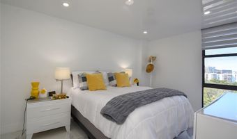 20301 W Country Club Dr 930, Aventura, FL 33180