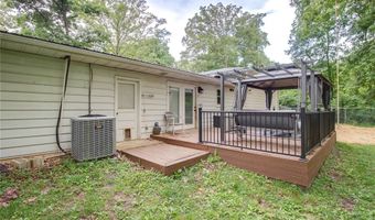 9024 Oakridge Dr, Alton, IL 62002