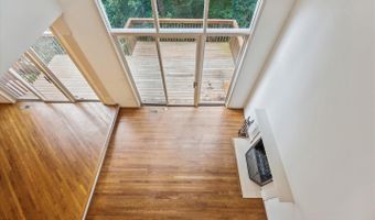 6 GOLDLEAF Ct, Bethesda, MD 20817