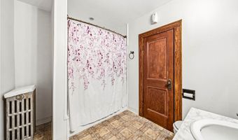1728 Harbor Ave, Ashtabula, OH 44004