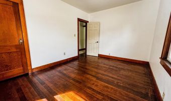 935 Gage St, Bennington, VT 05201