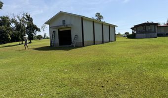 379 Lakepoint Rd, Alford, FL 32420