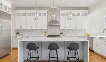 2150 N STAFFORD St, Arlington, VA 22207