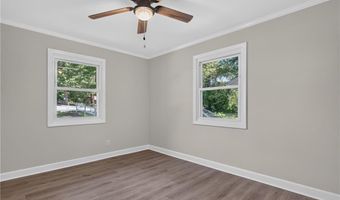 128 Englewood Dr, Archdale, NC 27263