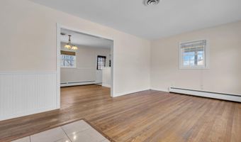 916 Beachwood Blvd, Beachwood, NJ 08722