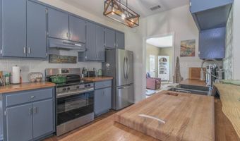 225 Camelot, Athens, GA 30606