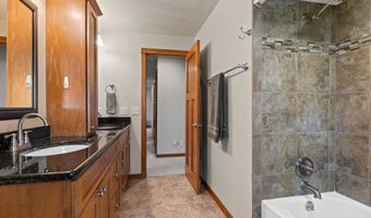 6050 N FRENCH Rd, Appleton, WI 54913