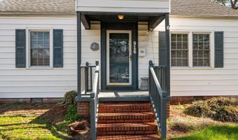 916 N Pembroke Ave N, Ahoskie, NC 27910