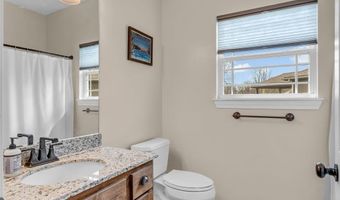 16657 Sandstone Cir, Basehor, KS 66007