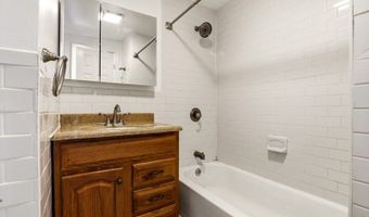 174 Orient St, Bayonne, NJ 07002