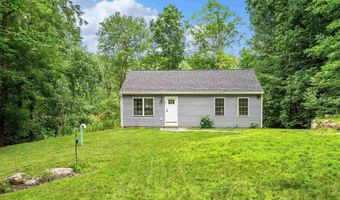 361 Long Shores Dr, Barrington, NH 03825