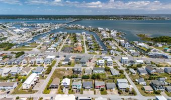 207 E Terminal Blvd, Atlantic Beach, NC 28512