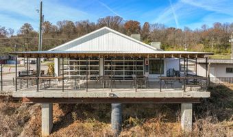 617 Green Blvd, Aurora, IN 47001