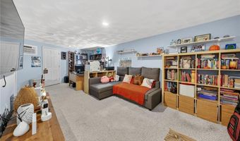 24 Iris Ln, North Providence, RI 02911