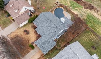 1329 Westbrooke Terrace Dr, Ballwin, MO 63021