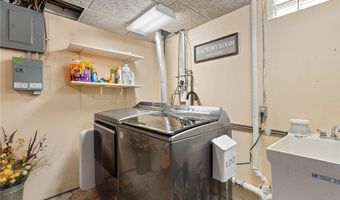 701 6th Ave SW, Austin, MN 55912