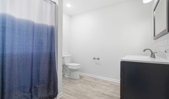 315 Glengarry Dr, Aurora, OH 44202