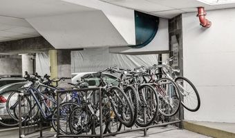 1001 N VERMONT St 813, Arlington, VA 22201