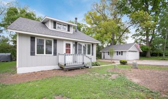39431 N Oak Ave, Antioch, IL 60002