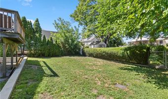 12 Parsons St, East Providence, RI 02914