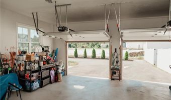 41 Wintergreen Way, Glocester, RI 02814