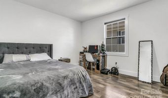 215 E Oakview Rd, Asheville, NC 28806