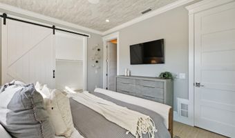 881 N SHORE Dr, Anna Maria, FL 34216