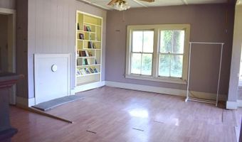 61 Fairview Rd, Andrews, NC 28901