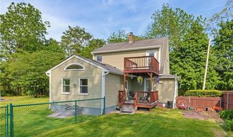 50 Brookdale Ave, Cranston, RI 02921