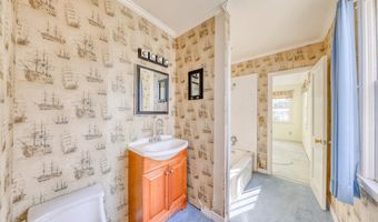 509 E Mitchell St, Adel, GA 31620