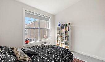 2824 Ridington Rd, Ann Arbor, MI 48105