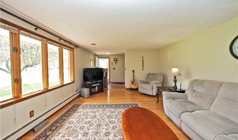 1534 Sandridge Rd, Alden, NY 14004