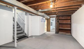 900 Barton Dr, Ann Arbor, MI 48105