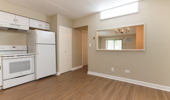 953 N Rohlwing Rd GB, Addison, IL 60101