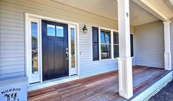 9 Cassidy Trl, Coventry, RI 02816