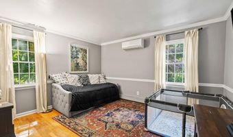 13 Provost Dr, Airmont, NY 10901