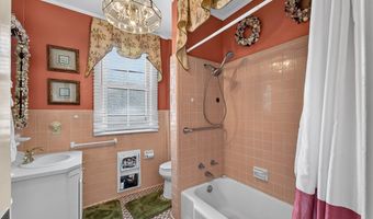12 Dyal St, Baxley, GA 31513
