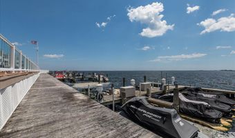 401 Bay Shore Dr 8B, Barnegat, NJ 08005