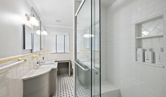 1604 N EDGEWOOD St, Arlington, VA 22201