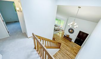 3999 Edmonton Ct, Ann Arbor, MI 48103
