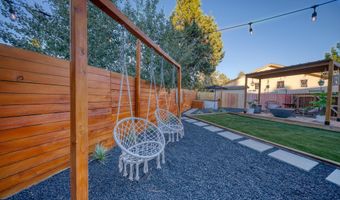 2681 NE Moonlight Dr, Bend, OR 97701